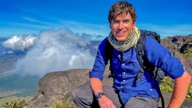 simon reeve tour
